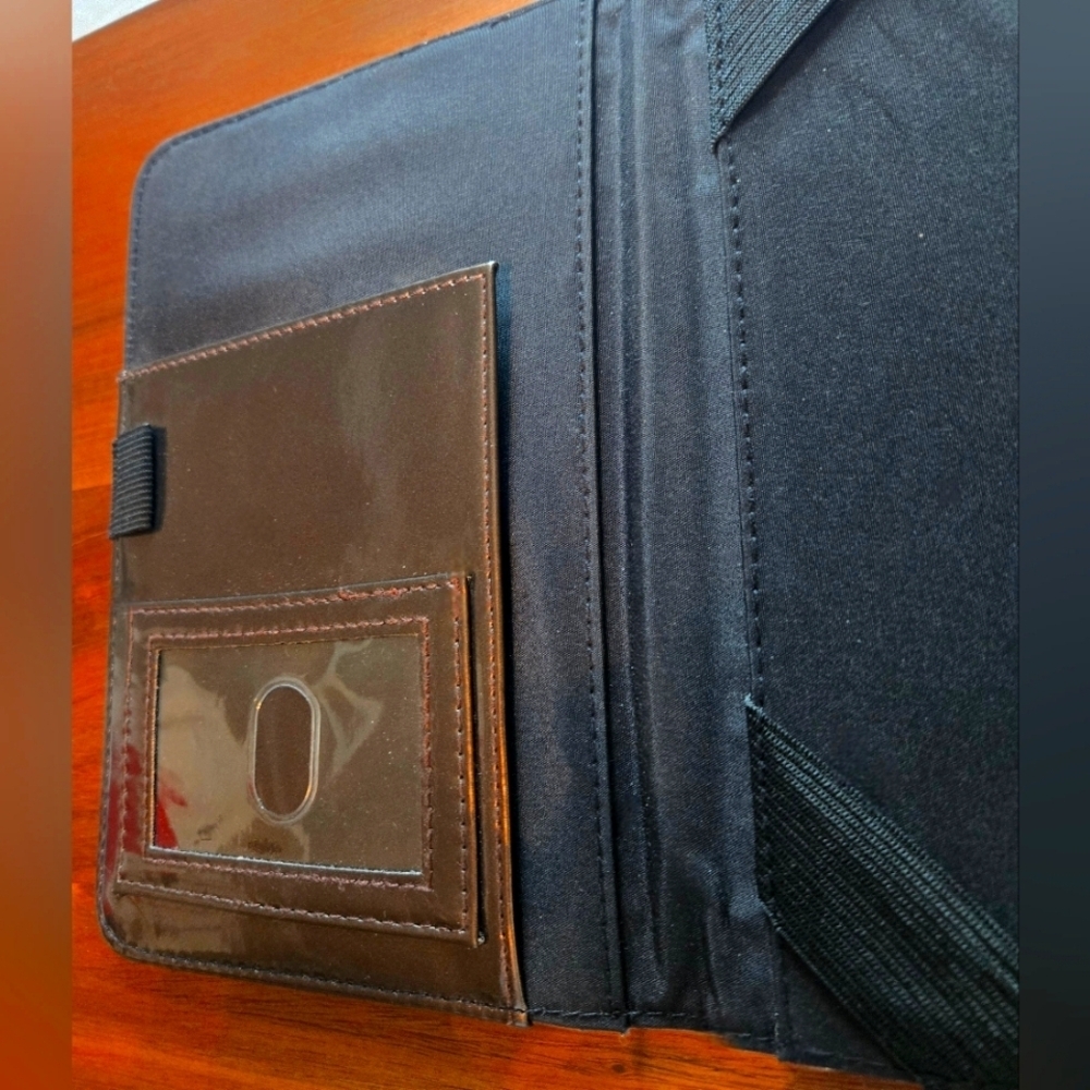 NWOT | Kenneth Cole Reaction | Tablet Case w/ Pockets | Gray, Black, & Silver - Picture 10 of 11